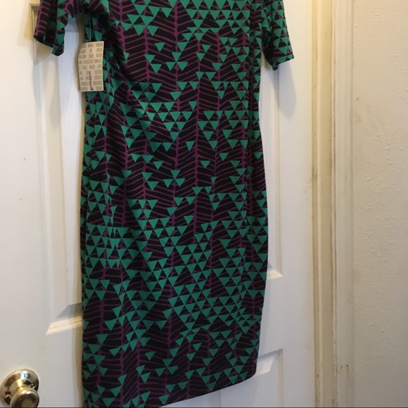 Versatile Dress - Picture 3 of 4